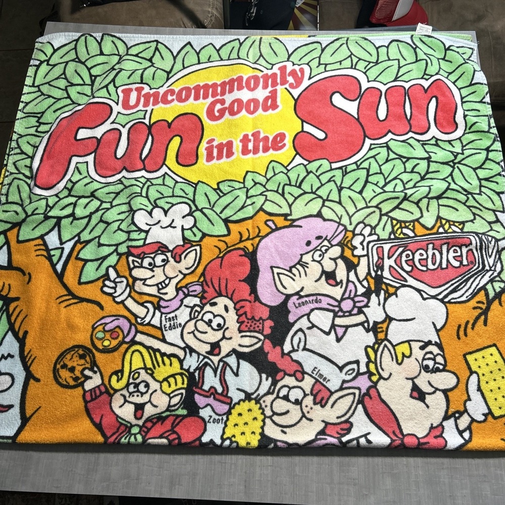 1998 VINTAGE Keebler Elf 100% Cotton Beach Towel " Uncommonly Fun In The Sun"